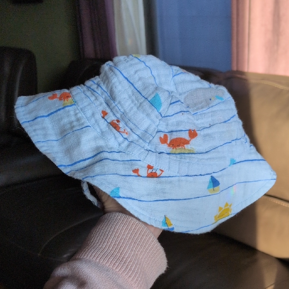 Angel Dear 6-12 month sun hat